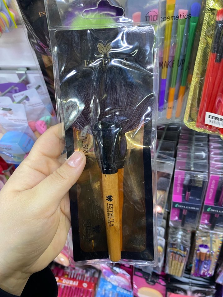 XP Studio Renkli Yelpaze Makyaj Fırçası - Görsel 3