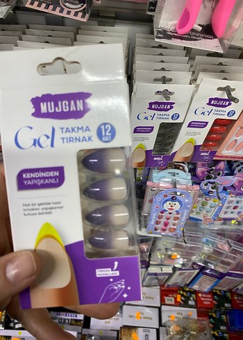 Mujgan Kırmızı Jel Takma Tırnak 12'li - Görsel 4