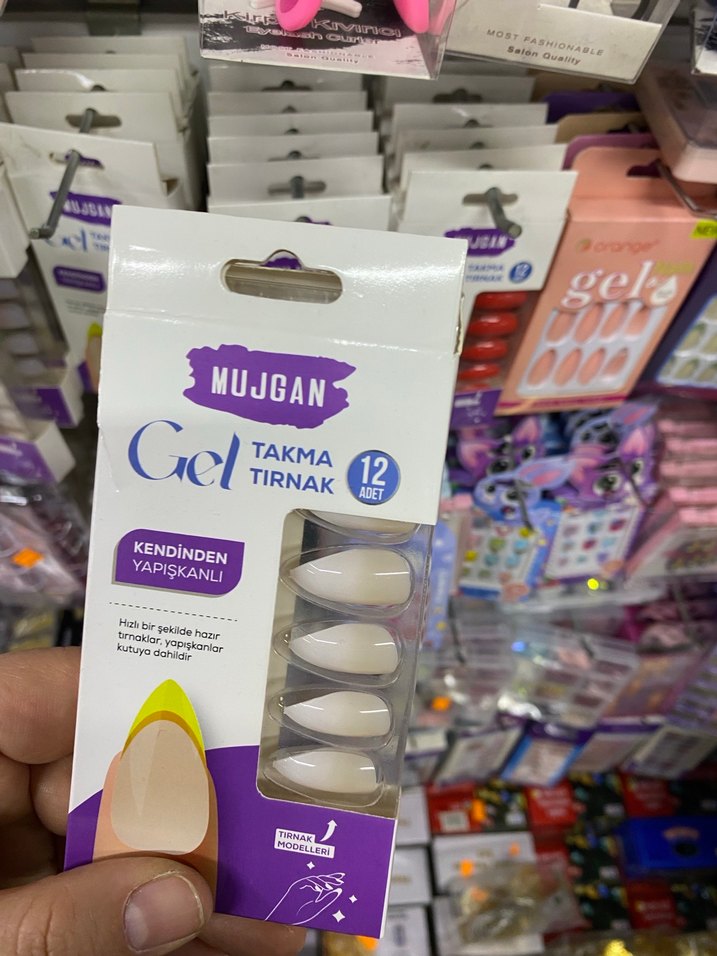 Mujgan Kırmızı Jel Takma Tırnak 12'li - Görsel 3