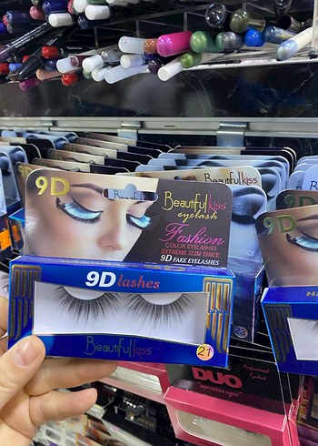 Royal Paris 6D Kıvrık Altın Takma Kirpik - Görsel 2