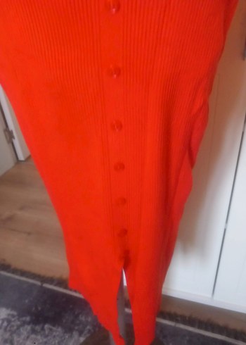 Uzun Kırmızı V Yaka Triko Elbise - Görsel 2