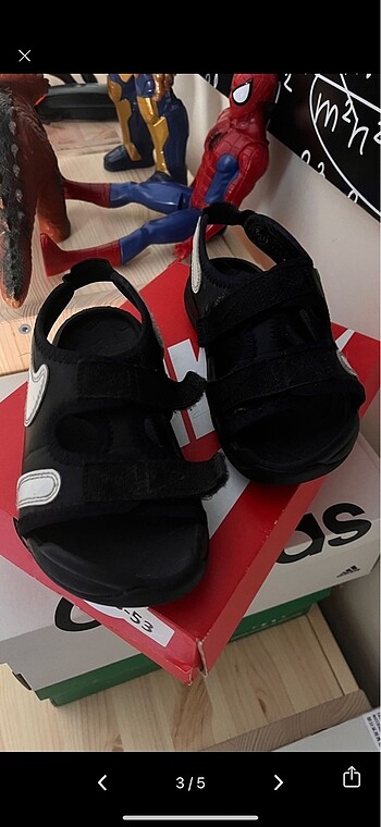 27 Beden 27 numara Nike Sandalet