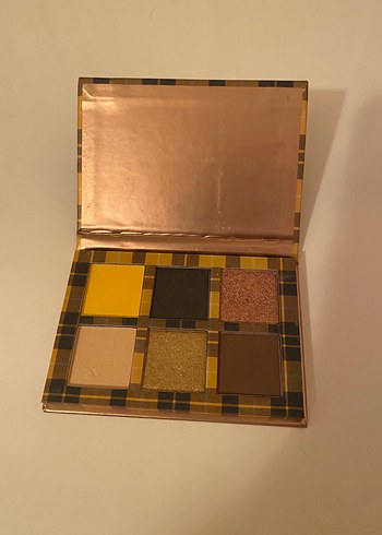 Revolution 90's Baby Göz Farı Paleti - Görsel 2