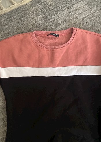 Pembe Siyah Renk Bloklu Kadın Sweatshirt - Görsel 2