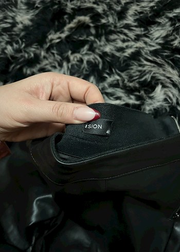 Kadın Siyah Deri Pantolon - Görsel 3