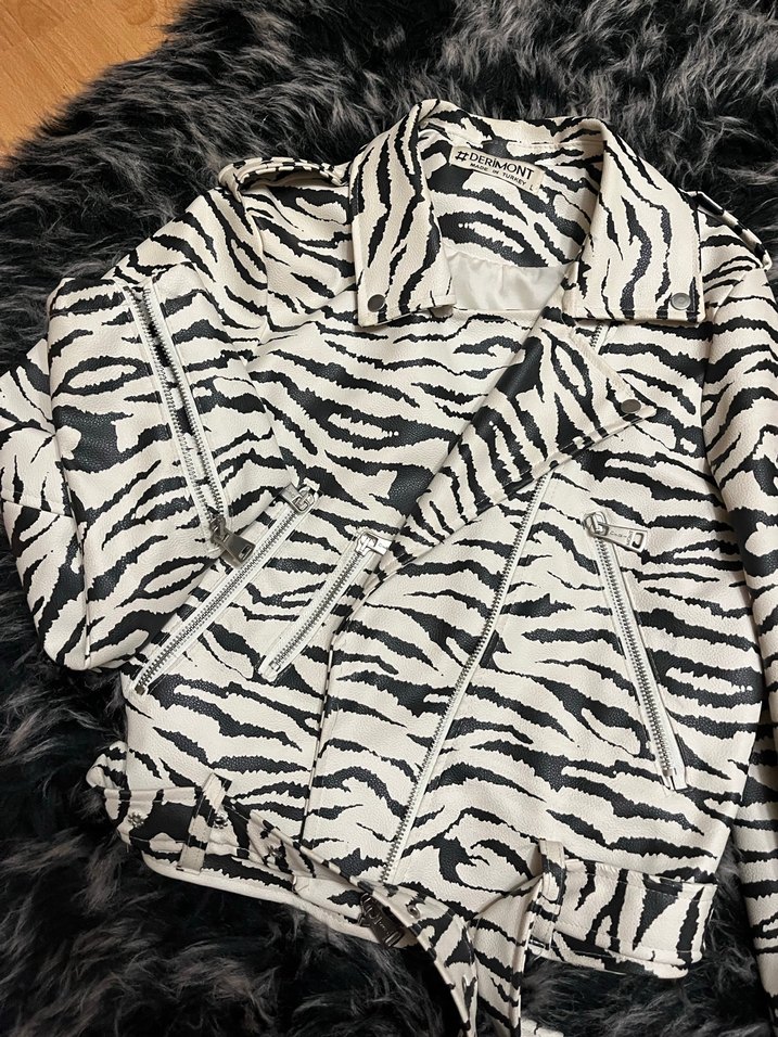 Zebra Desenli Kadın Suni Ceket - Görsel 3
