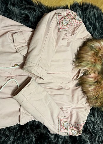 Pembe Nakışlı Kapüşonlu Kadın Ceket - Görsel 5