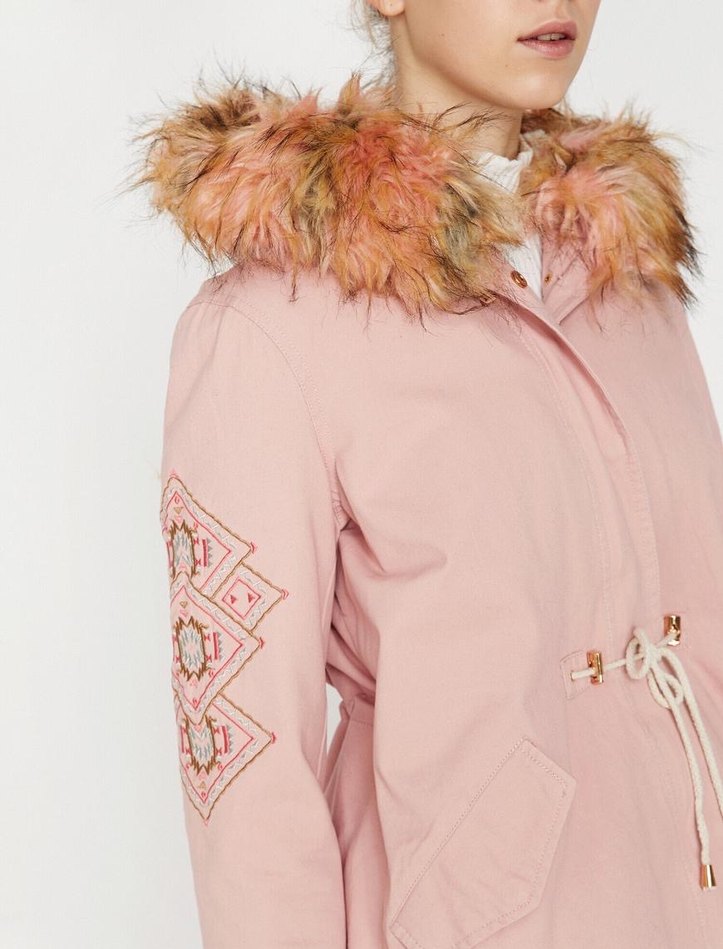 Pembe Nakışlı Kapüşonlu Kadın Ceket - Görsel 3