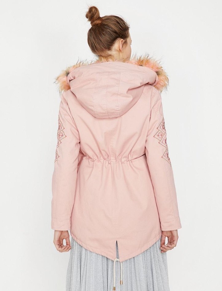 Pembe Nakışlı Kapüşonlu Kadın Ceket - Görsel 4