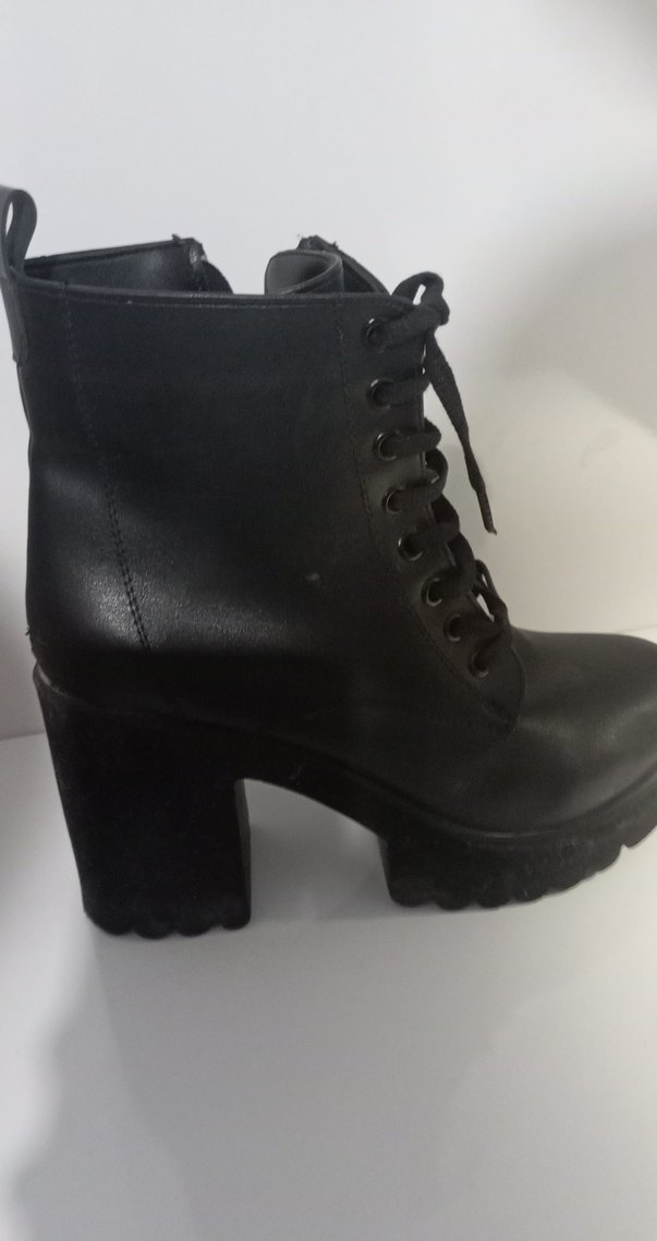 Siyah Kadın Deri Dolgu Topuklu Goth Bot - Görsel 3