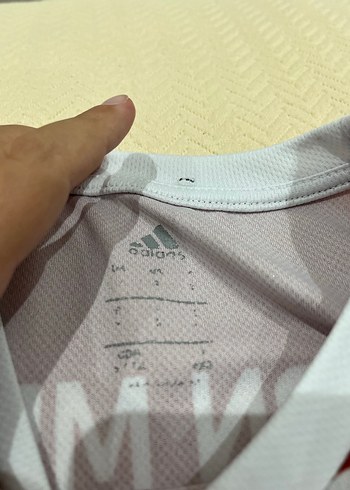 Bayern Münih Kırmızı Erkek Spor Forması - Görsel 2