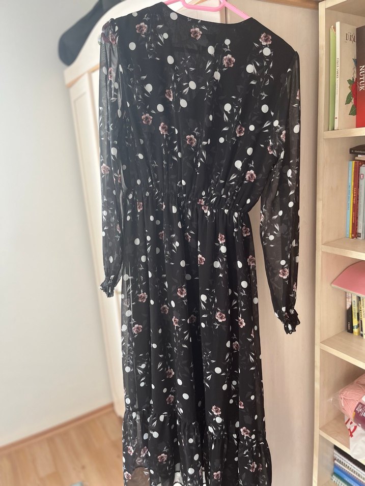 Düğmeli Siyah  Uzun Elbise - Görsel 2