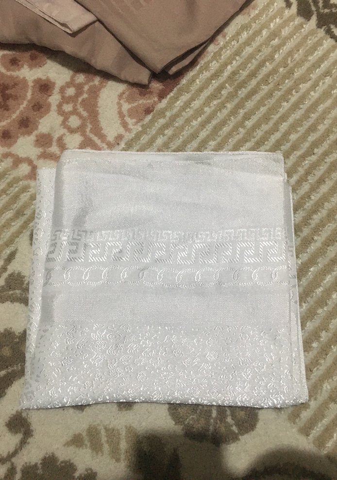 Nakışlı Beyaz Havlu - Görsel 2