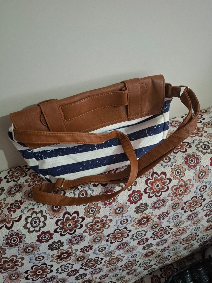 Lc Waikiki Kahverengi Deri Tokalı Çanta - Görsel 2