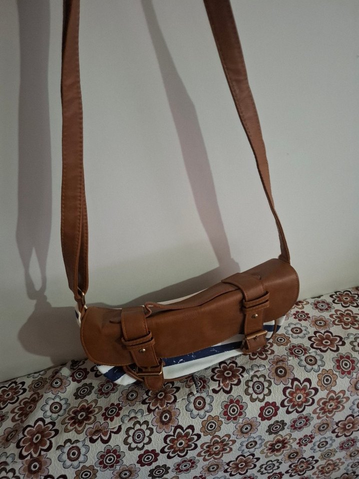 Lc Waikiki Kahverengi Deri Tokalı Çanta - Görsel 3