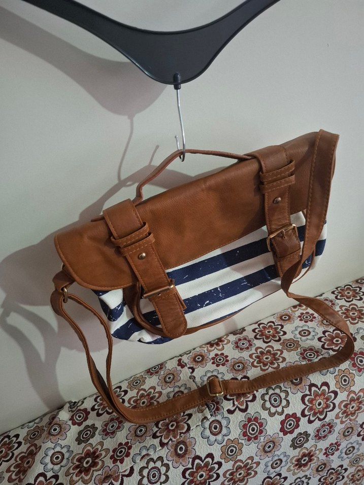 Lc Waikiki Kahverengi Deri Tokalı Çanta - Görsel 4