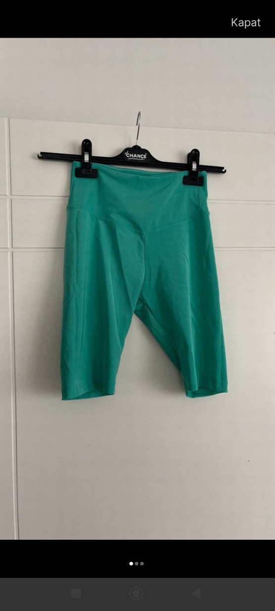 Parlak Yeşil Kadın Bermuda Şort - Görsel 2