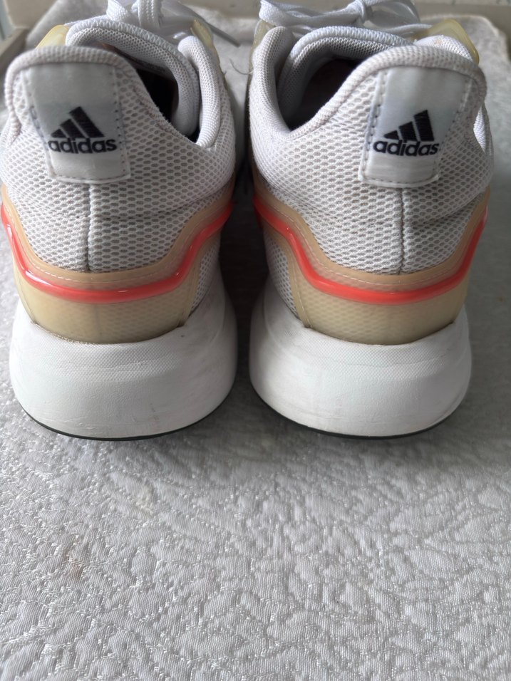 Adidas Beyaz Gri Erkek Koşu Ayakkabısı - Görsel 3