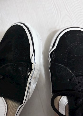 Siyah Beyaz Bağcıklı Spor Ayakkabı - Görsel 9