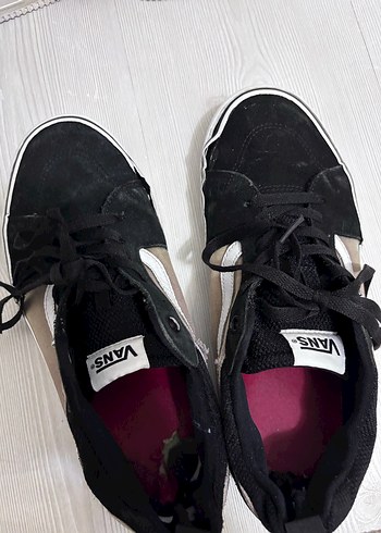 Siyah Beyaz Bağcıklı Spor Ayakkabı - Görsel 7