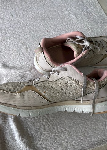 pembe ve Gri Skechers Spor Ayakkabı - Görsel 3