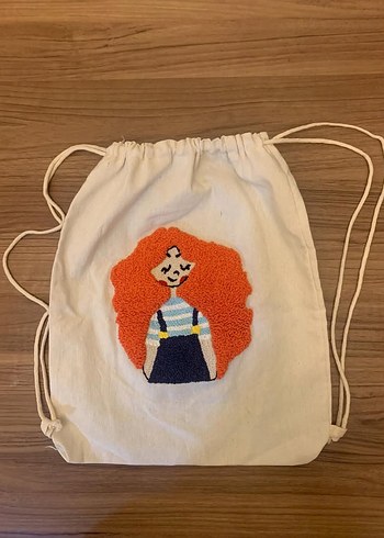 Punch Nakışlı Sırt çantası - Görsel 3