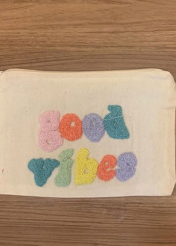 Punch Nakışlı Kadın El Çantası - Görsel 2