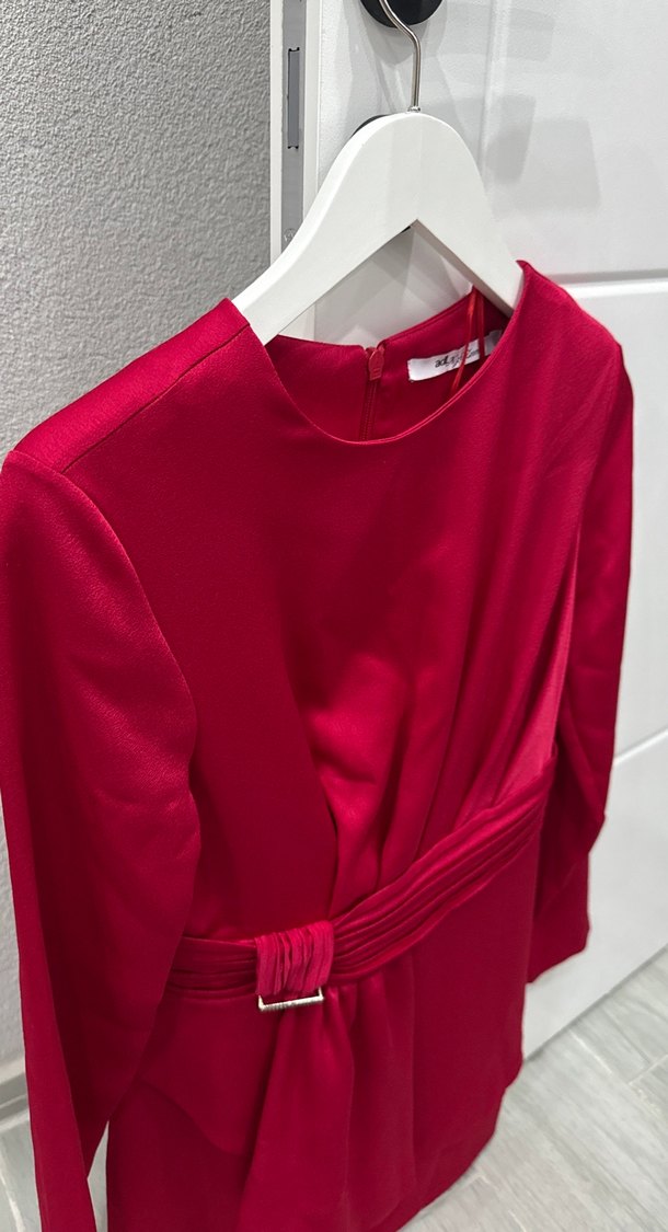 Kırmızı Kemerli Kadın Mini Bluz - Görsel 4