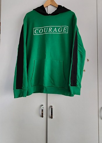 Trendyol & Milla Ünisex, Yeşil Kapüşonlu Uzun Kollu Sweatshirt