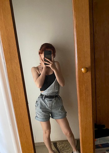 Kadın Siyah Batik Desenli Mini Askılı Denim Tulum - Görsel 2