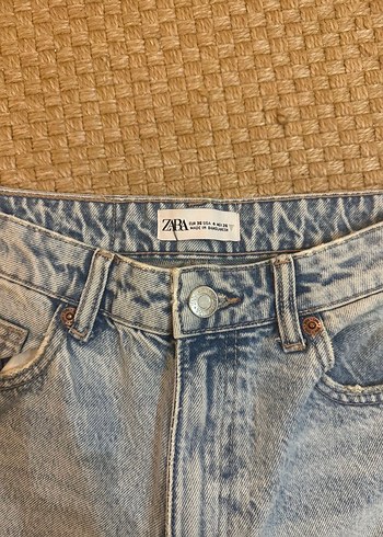 Zara yırtık kot - Görsel 3