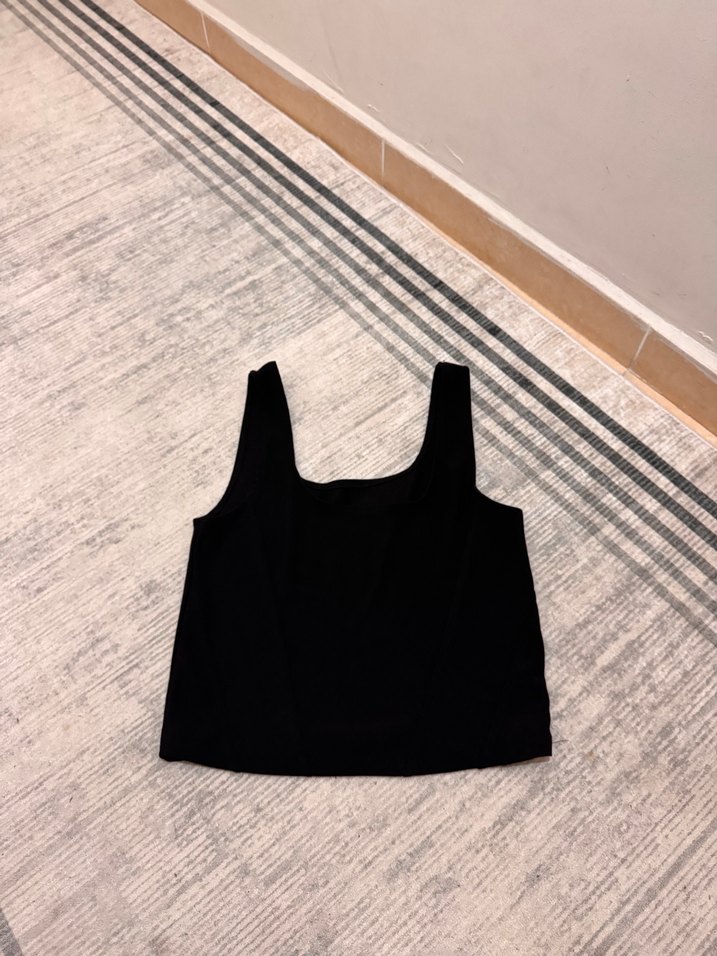 Kadın Siyah Kolsuz Crop Top - Görsel 3