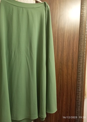 Yeşil Drapeli Uzun Kadın Elbisesi - Görsel 7