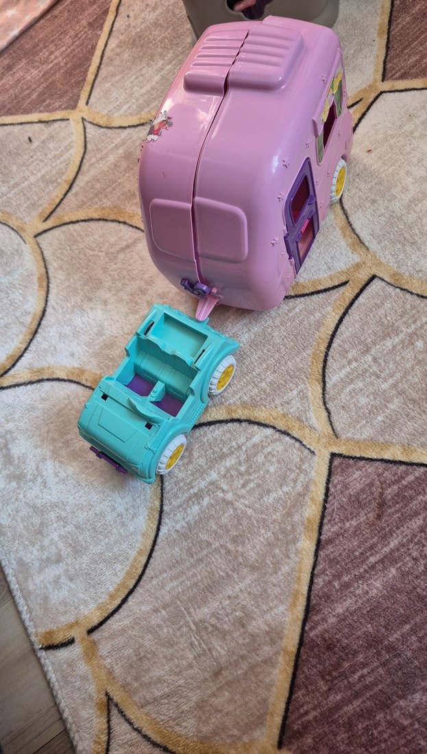 Pembe Pastel Oyuncak Kale, barbie araba ve karavan - Görsel 2