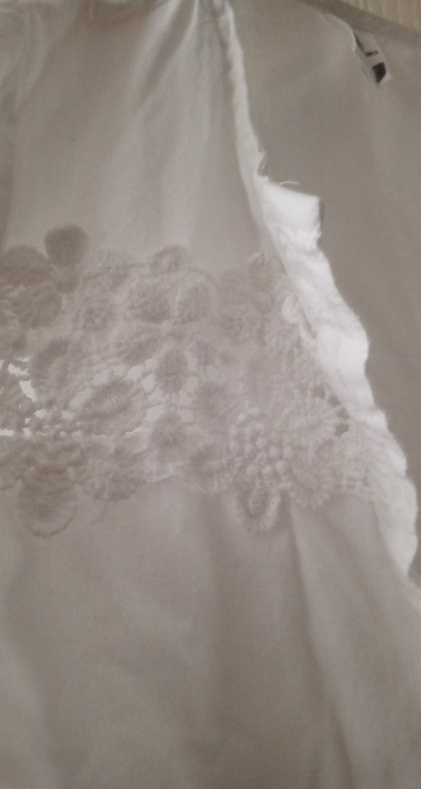 Kız Çocuk Beyaz Keten Düğmeli Gömlek - Görsel 3