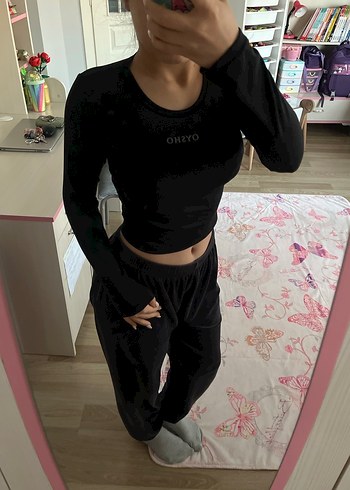 Oysho Siyah Baskılı Crop - Görsel 4