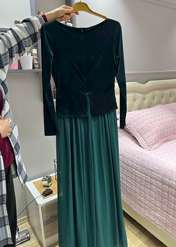 Dantel Detaylı Yeşil Nakışlı Uzun Kadın Elbise - Görsel 2