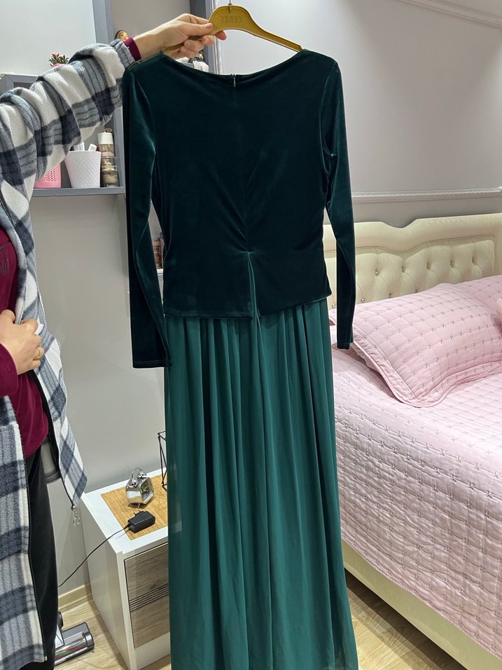 Dantel Detaylı Yeşil Nakışlı Uzun Kadın Elbise - Görsel 2