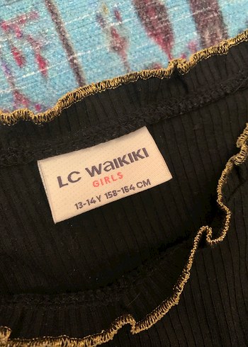 Kız Çocuk Siyah Fırfırlı omuz dekolte Kısa Kollu Tişört - Görsel 3