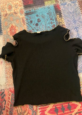 Kız Çocuk Siyah Fırfırlı omuz dekolte Kısa Kollu Tişört - Görsel 2