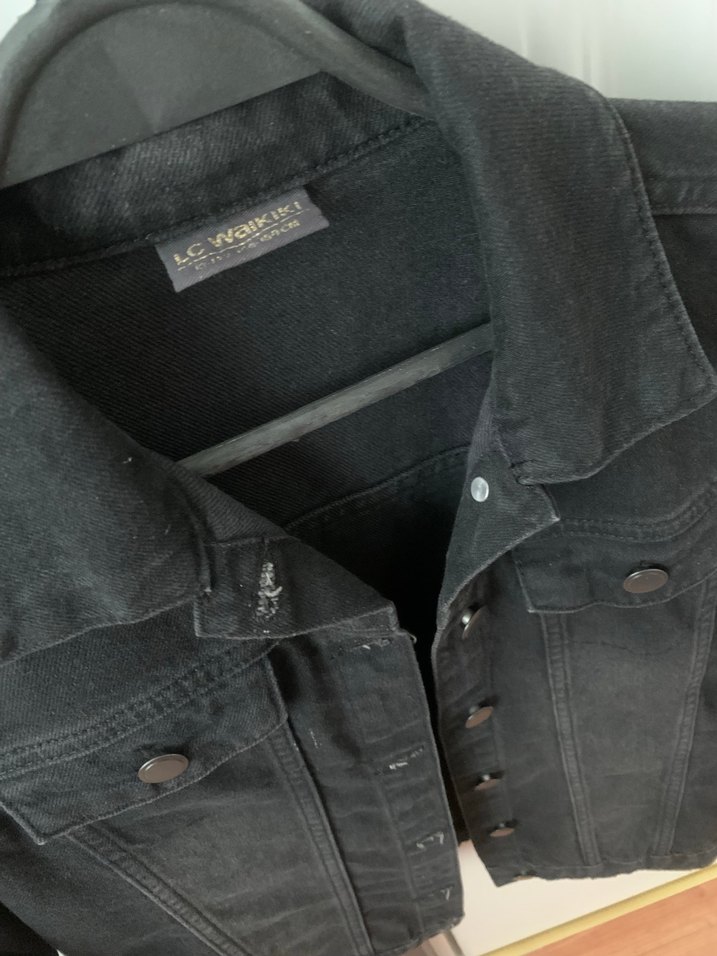 Siyah Düğmeli Kot Ceket - Görsel 3