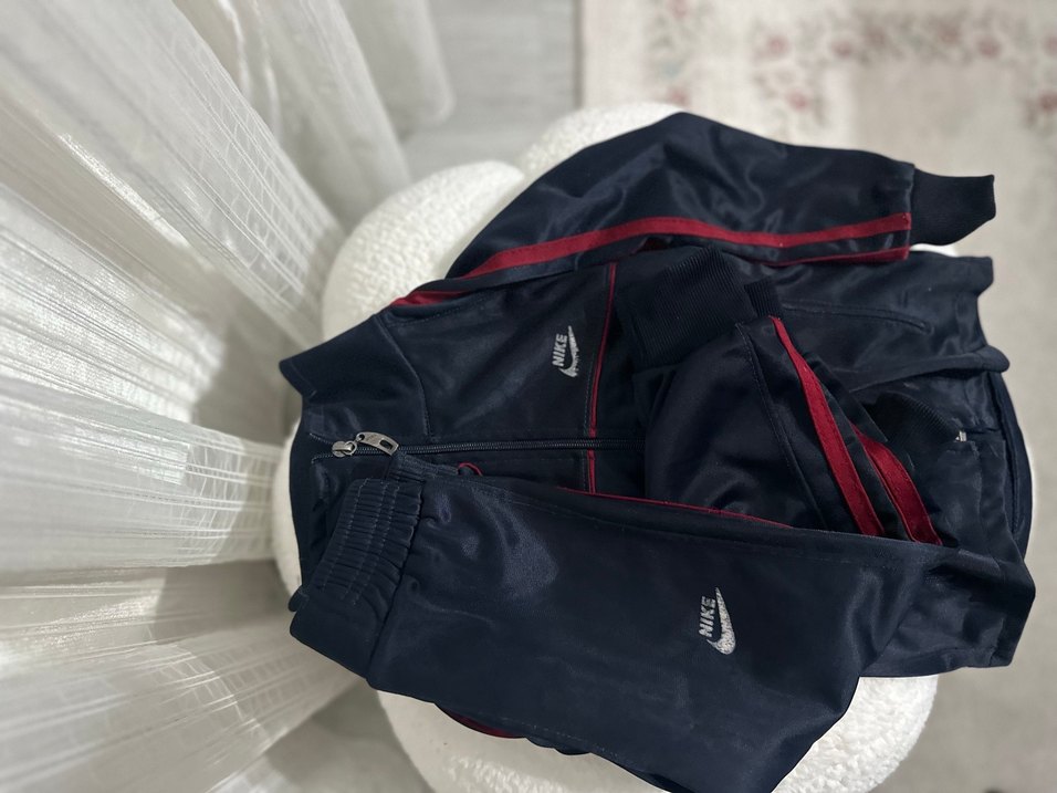 Erkek Çocuk Lacivert Nike Eşofman Takımı - Görsel 2