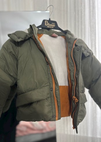 Erkek Çocuk Yeşil Kürklü Mont - Görsel 3