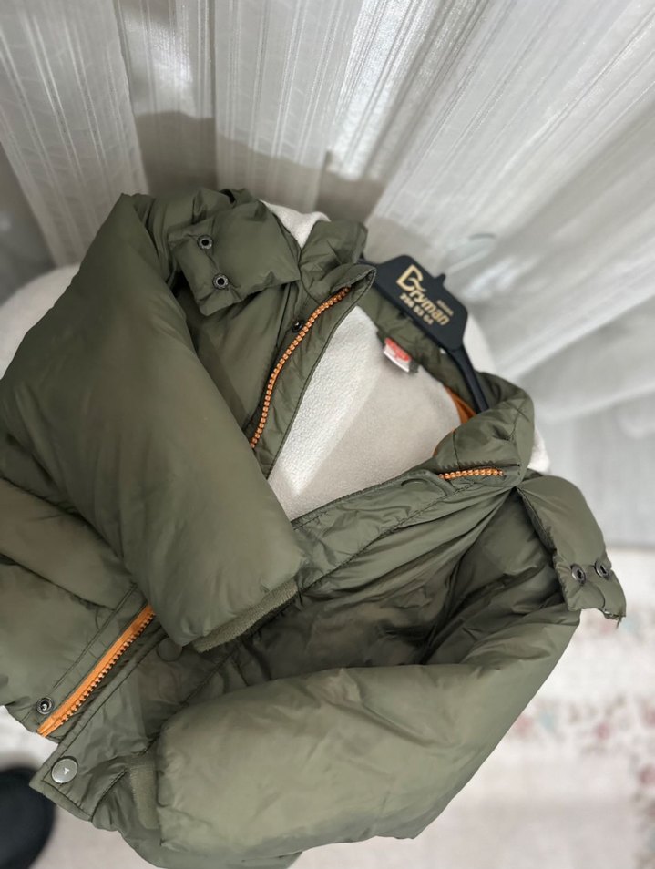 Erkek Çocuk Yeşil Kürklü Mont - Görsel 2