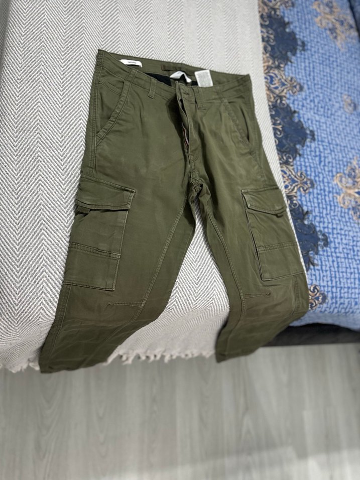 Bol Kesim Kemerli Kamuflaj Erkek Pantolon - Görsel 2