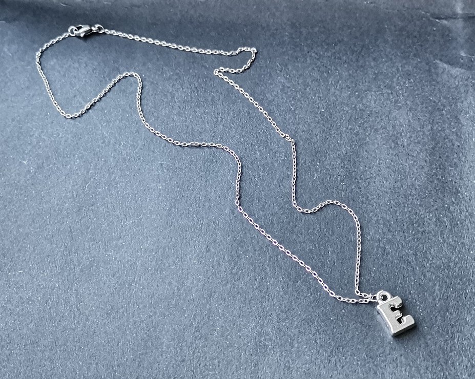 Gri Uzun Zincir Detaylı Kadın Kolye - Görsel 2