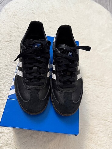 Adidas Samba