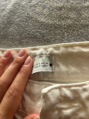 Zara beyaz straight fit pantolon