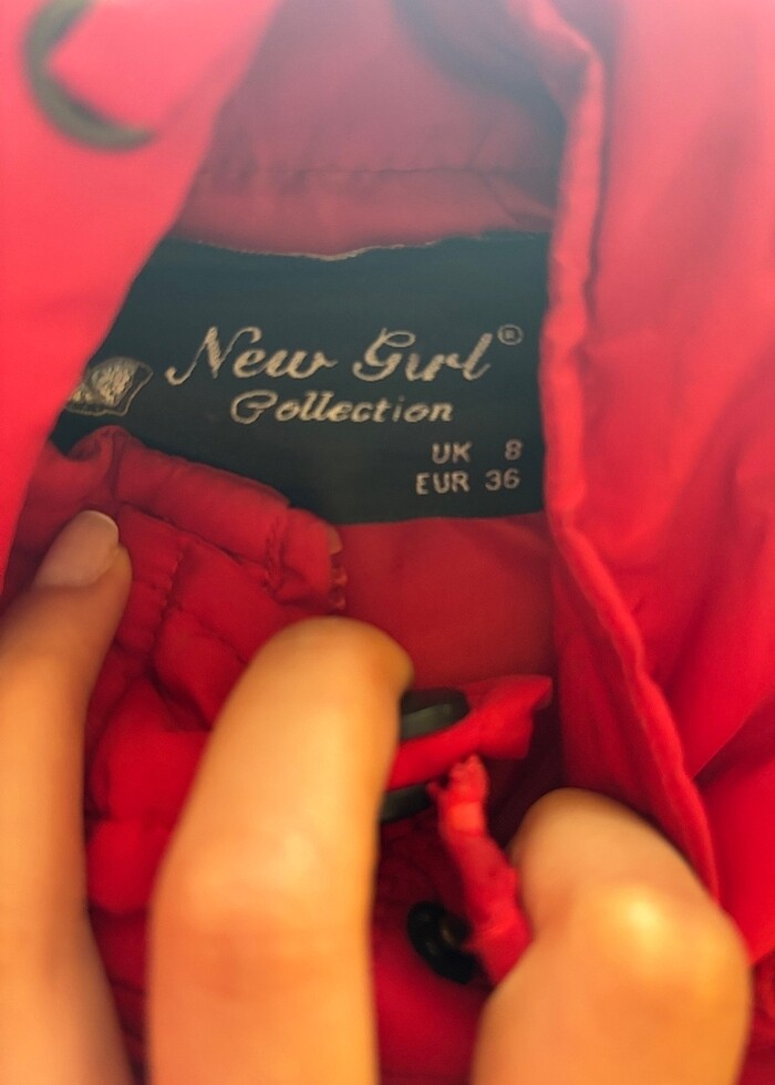 kırmızı yelek - Görsel 2