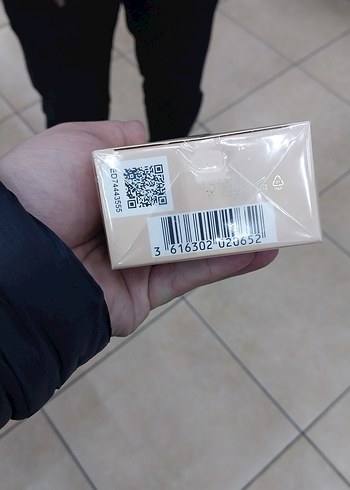 Burberry Goldess Kadın Parfümü 100 ml - Görsel 2